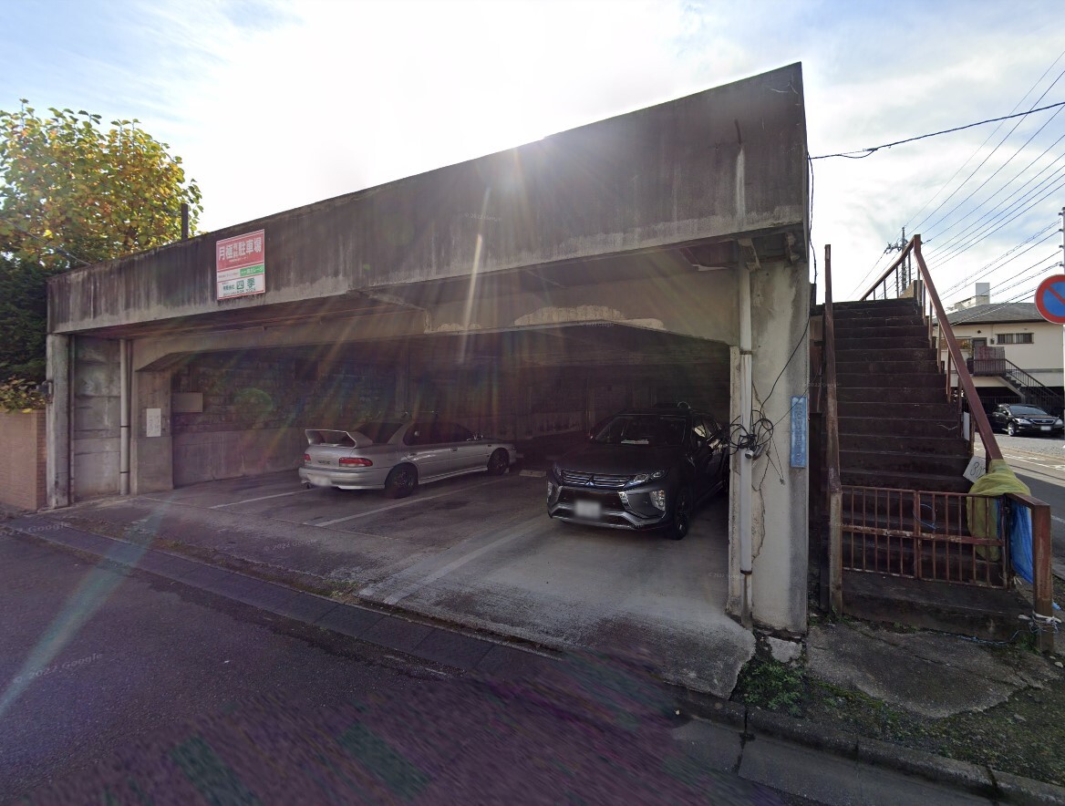 南大通り桜ガレージ（吉田歯科医院様南隣）